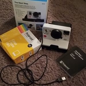 One step polaroid with film